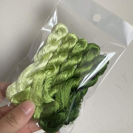 80m Suzhou Embroidery Untwisted Mulberry Silk Thread(#04   80m*5)