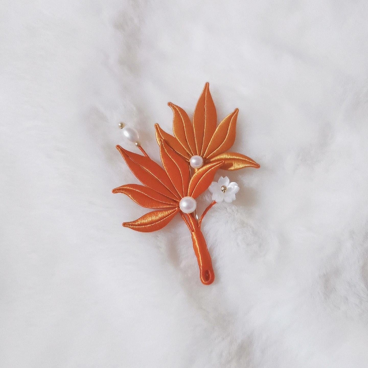 Maple Leaf Handmade Brooch - Silk Brooch(Chanhua)