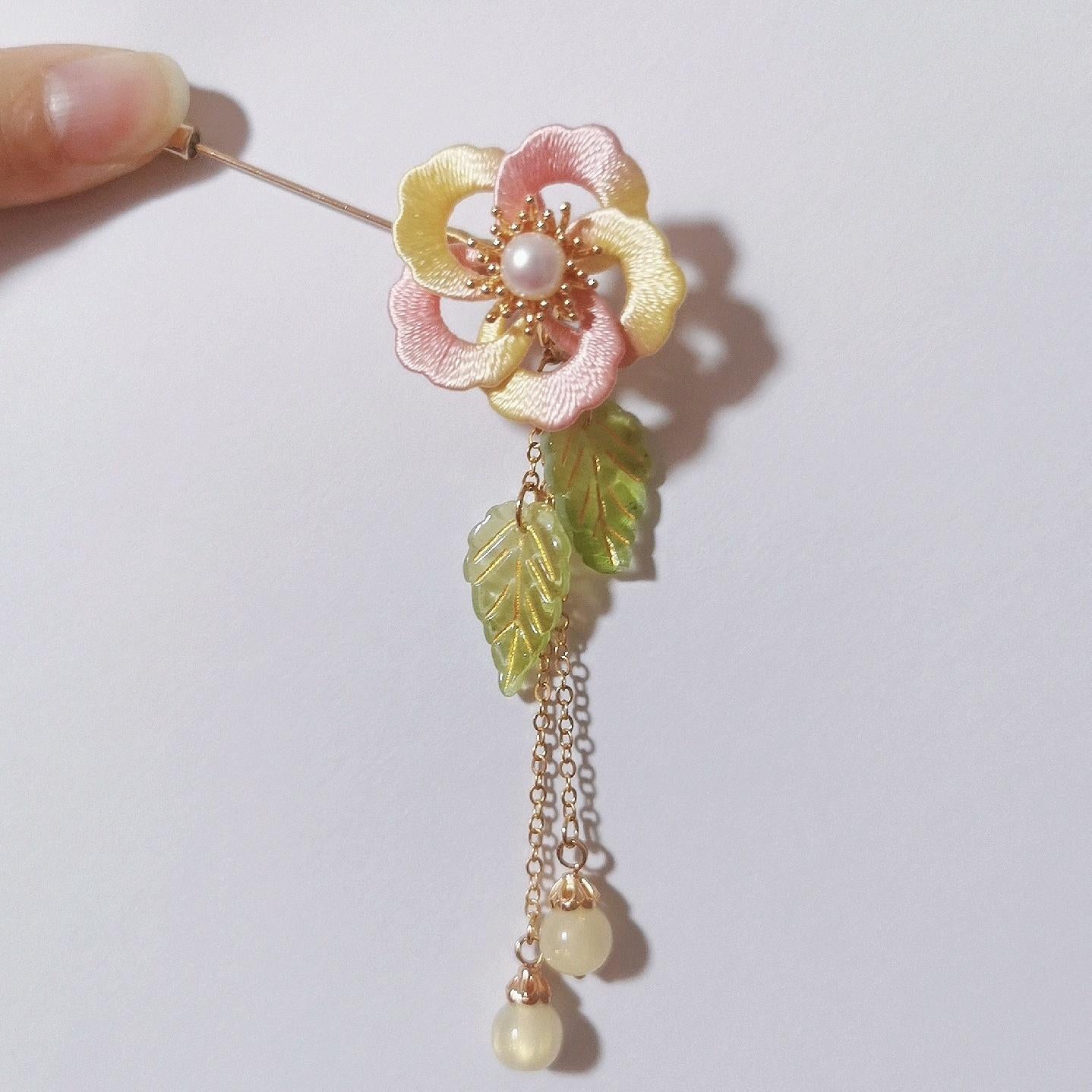 Youran Handmade Brooch - Silk Brooch(Chanhua)