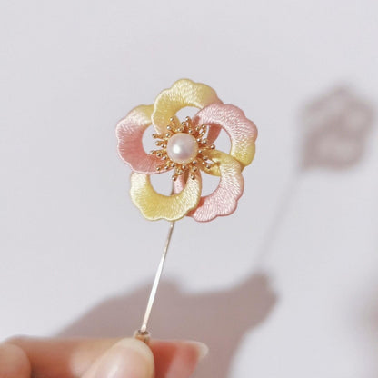 Youran Handmade Brooch - Silk Brooch(Chanhua)