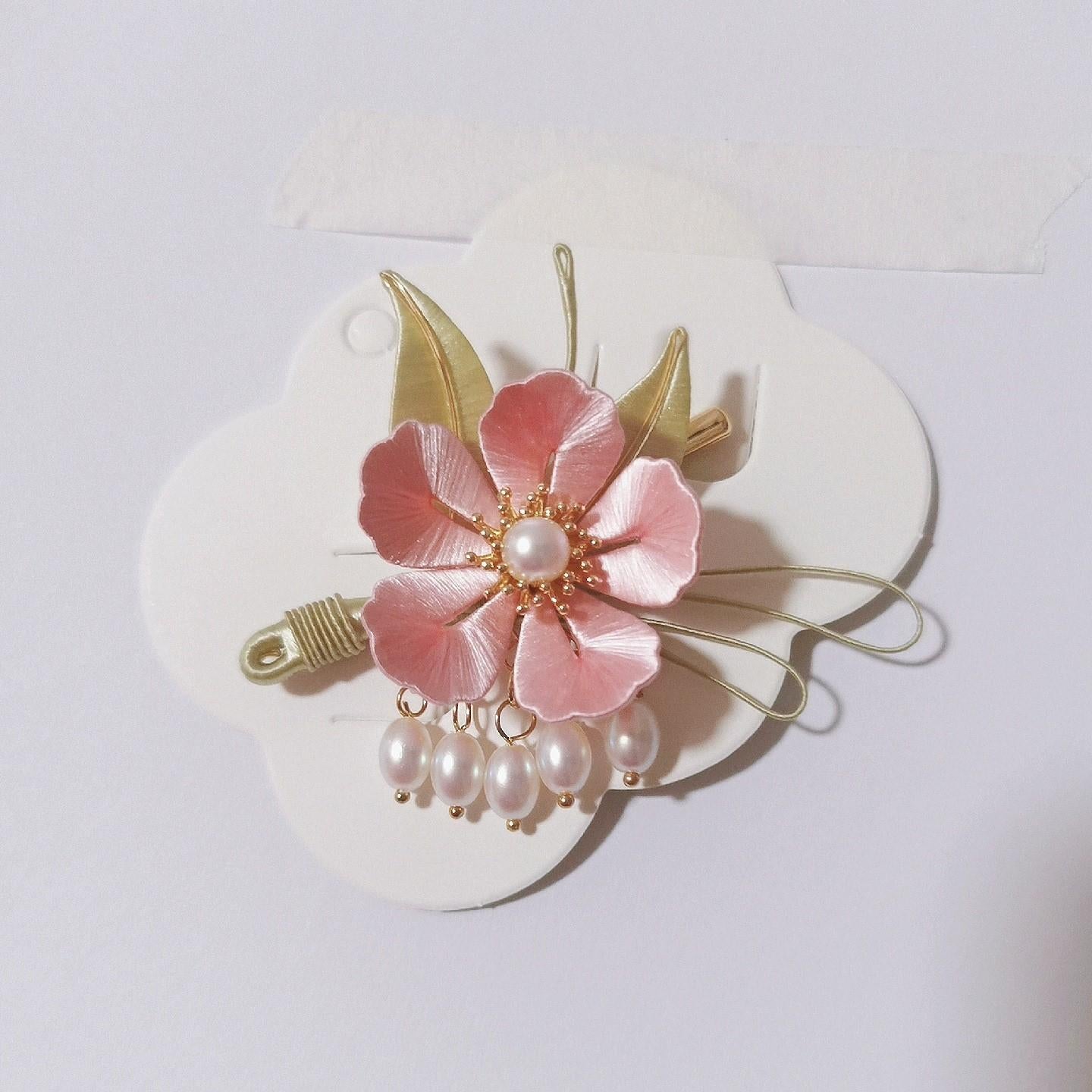 Xianshi Handmade Brooch - Silk Brooch(Chanhua)