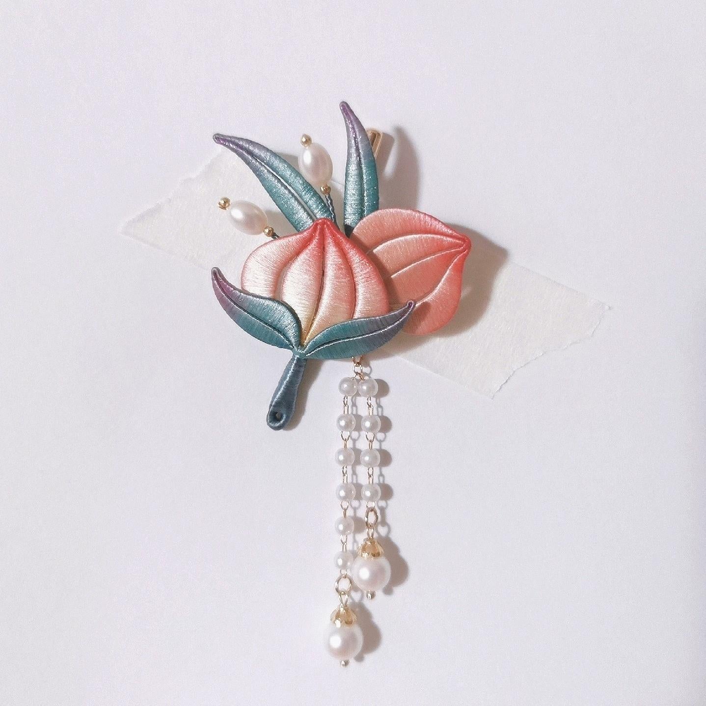 Peach Handmade Brooch - Silk Brooch(Chanhua)