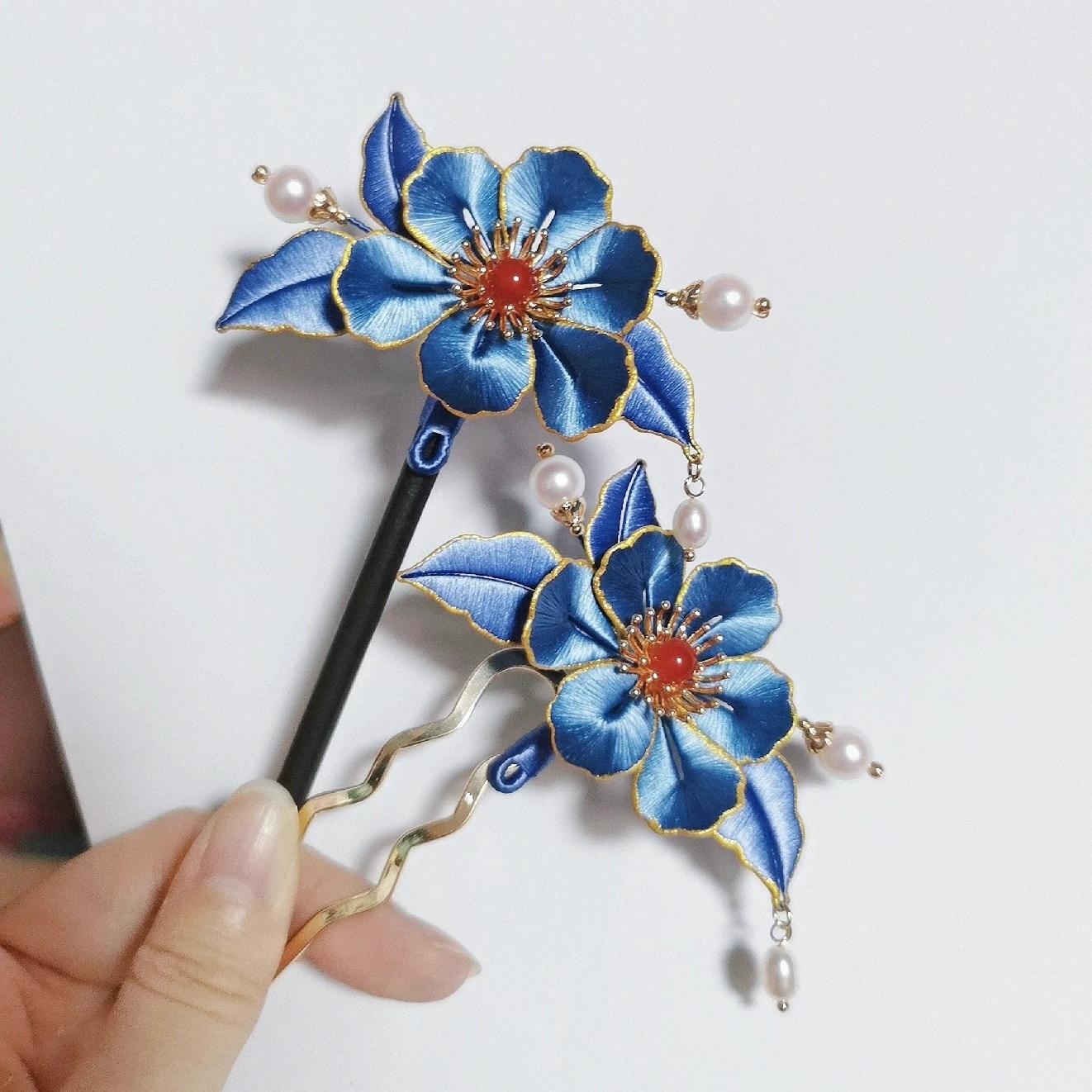 Weichen Handmade Brooch - Silk Brooch(Chanhua)