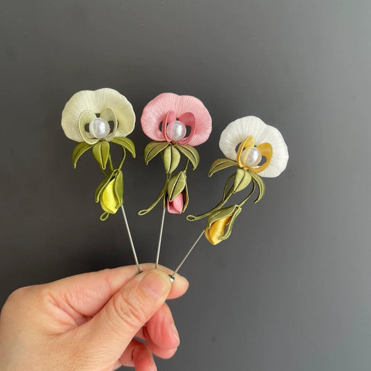 Pea Flower Handmade Brooch - Silk Brooch(Chanhua)