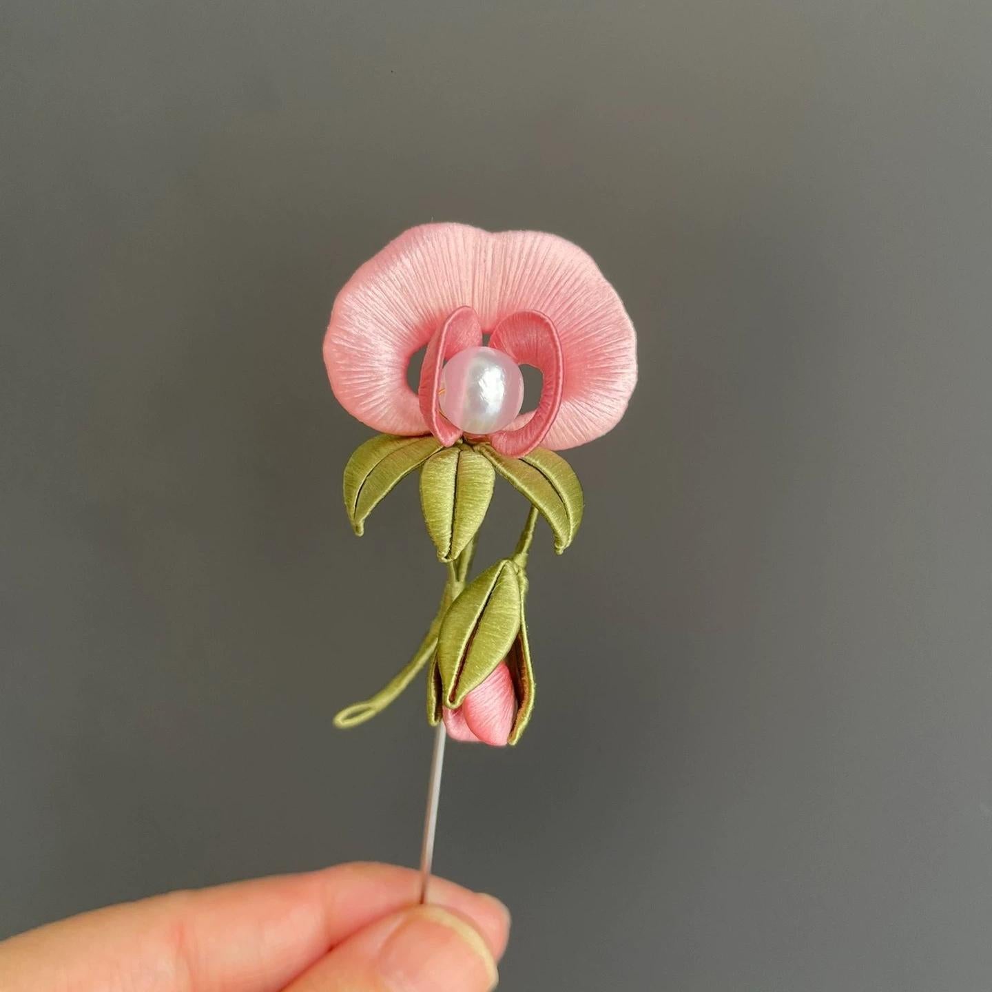 Pea Flower Handmade Brooch - Silk Brooch(Chanhua)