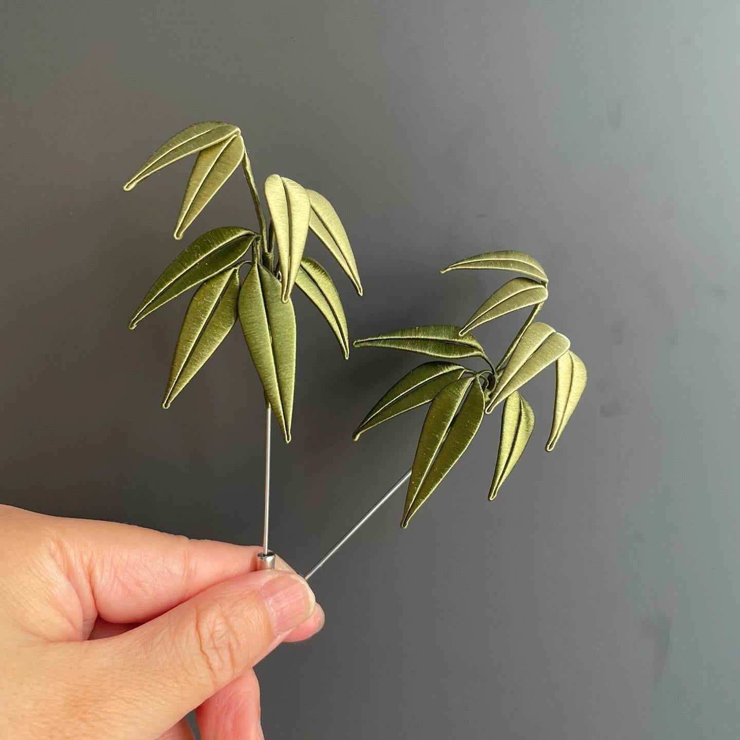 Bamboo Leaf Handmade Brooch - Silk Brooch(Chanhua)