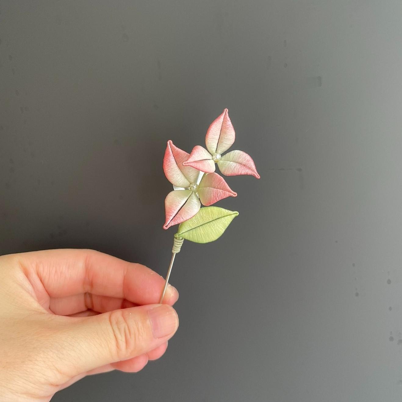 Triangle Plum Handmade Brooch - Silk Brooch(Chanhua)