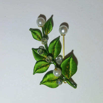 Eucalyptus Leaves Handmade Brooch - Silk Brooch(Chanhua)