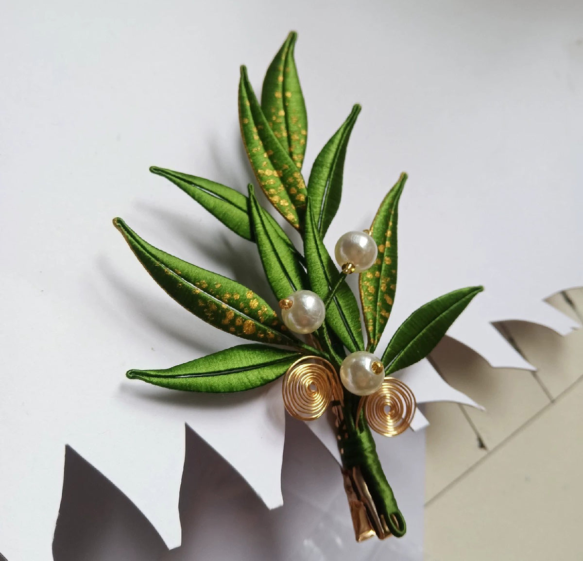 Leaves Handmade Brooch - Silk Brooch(Chanhua)