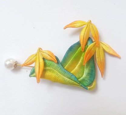 Mountain Handmade Brooch - Silk Brooch(Chanhua)