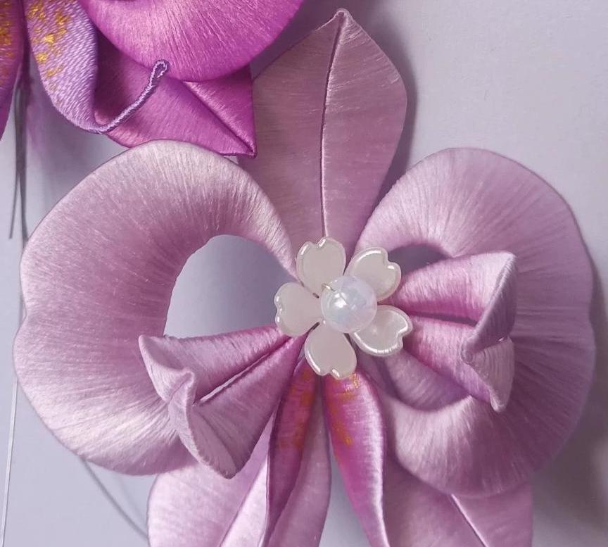 Moth Orchid Handmade Brooch - Silk Brooch(Chanhua)