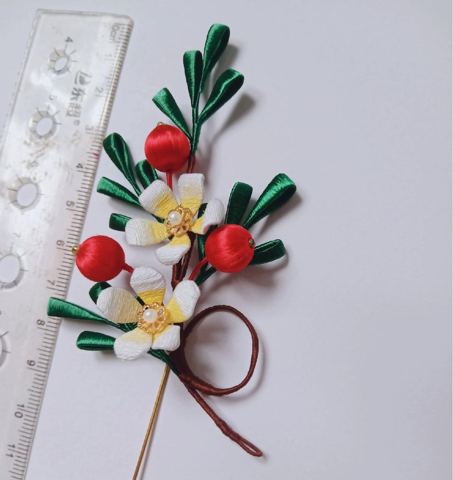 Pine Needle Handmade Brooch - Silk Brooch(Chanhua)