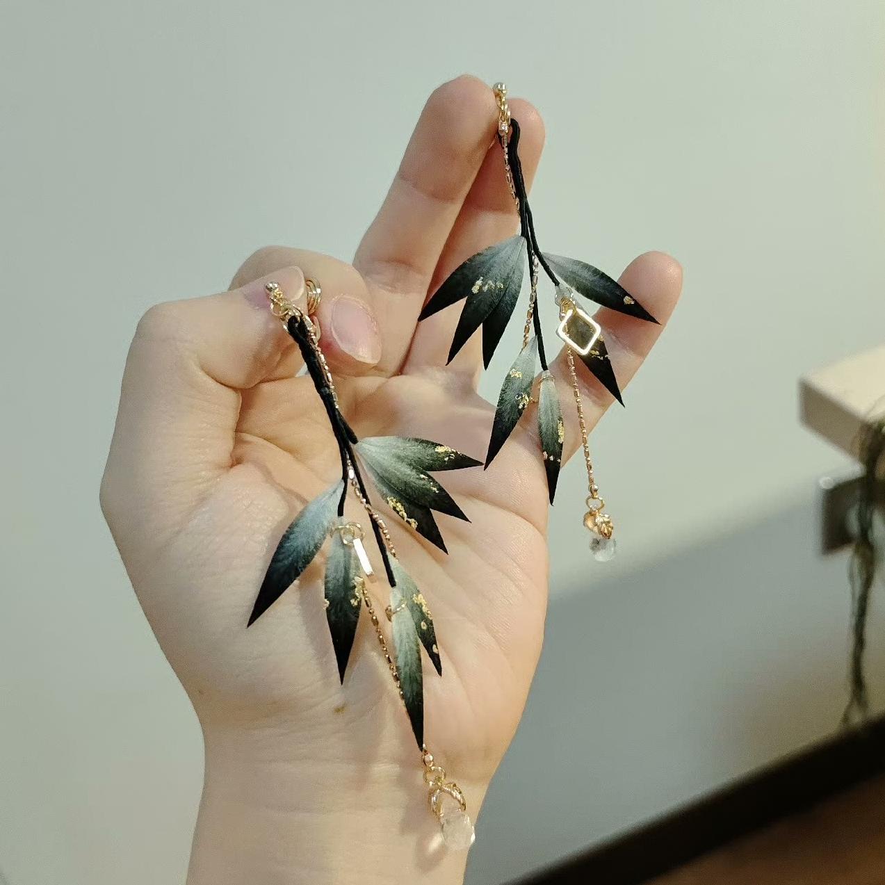 Black Leaves Bespoke Earrings - Silk Earrings(Ronghua)