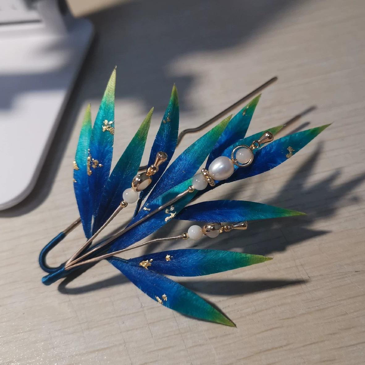 Blue Leaves Bespoke Brooch - Silk Brooch(Ronghua)