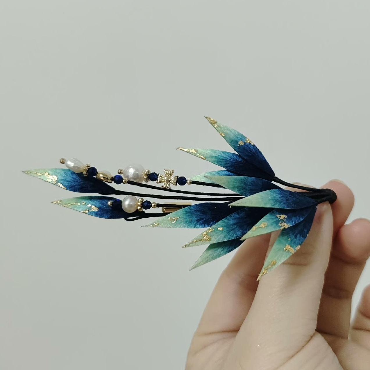 Blue Leaves Bespoke Brooch - Silk Brooch(Ronghua)