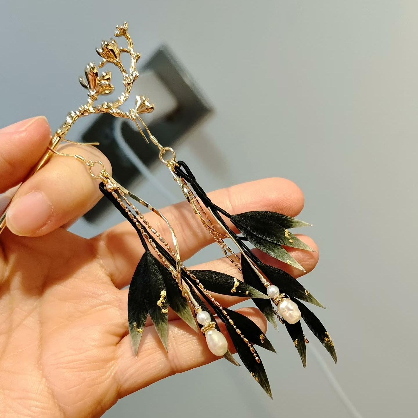 Black Bamboo Leaves Bespoke Earrings - Silk Earrings(Ronghua)