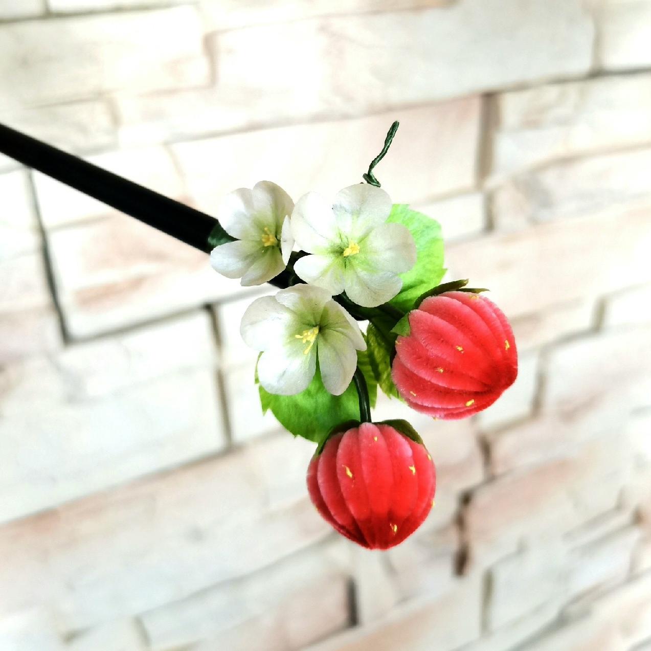 Strawberry Bespoke Earrings - Silk Earrings(Ronghua)