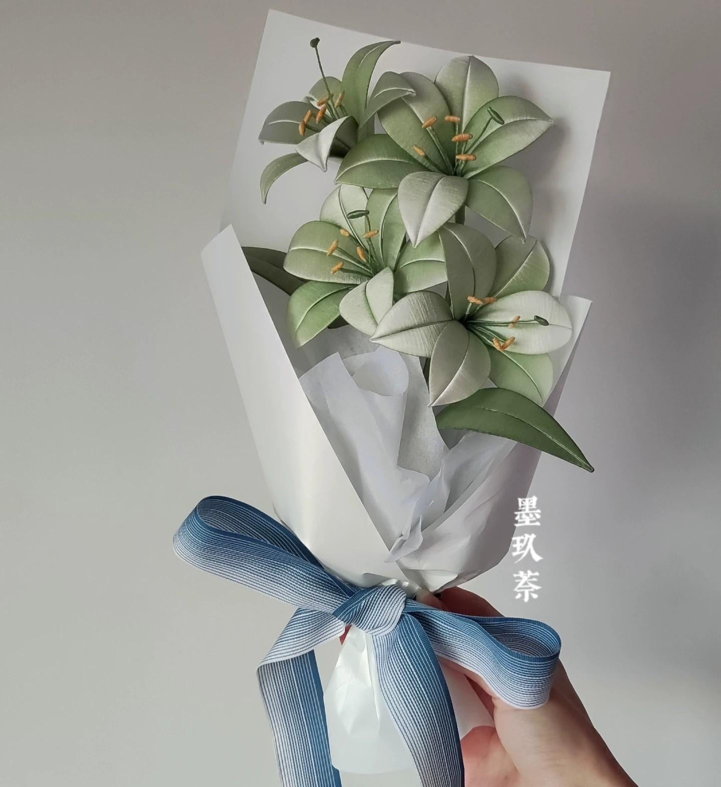 Lily Bespoke Flower Bouquet - Silk Bouquet(Chanhua)