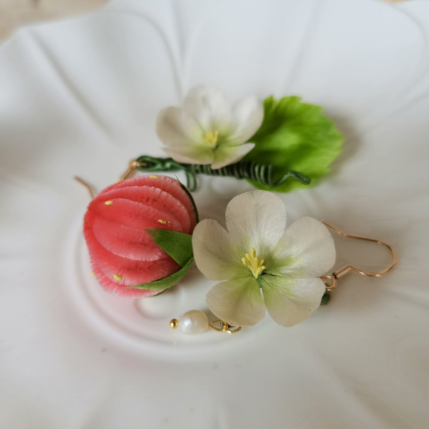 Strawberry Bespoke Earrings - Silk Earrings(Ronghua)