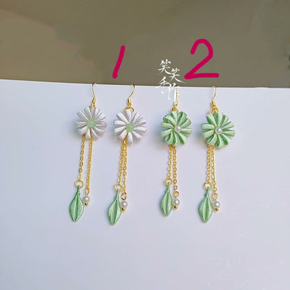 Handmade Chanhua Dangle Earrings with 925 Silver & Natural Pearl – Elegant Green & White Floral Jewelry
