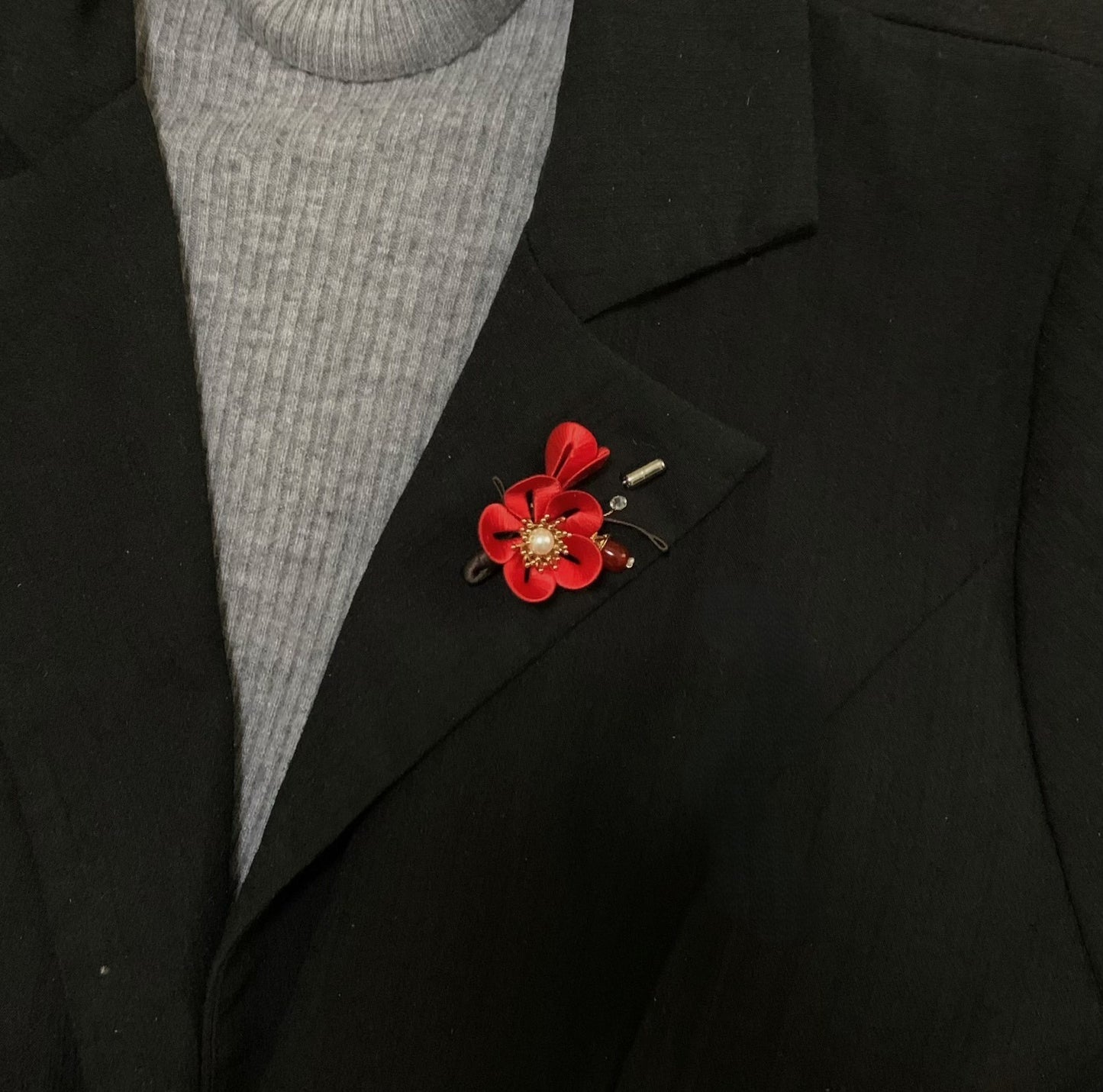 Handmade Chanhua Red Plum Blossom Brooch - Thread Flower Pin with Pearl