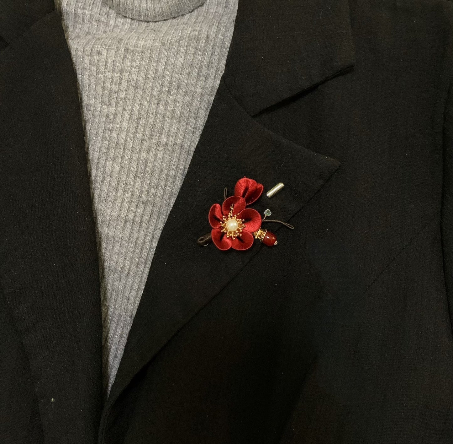 Handmade Chanhua Red Plum Blossom Brooch - Thread Flower Pin with Pearl