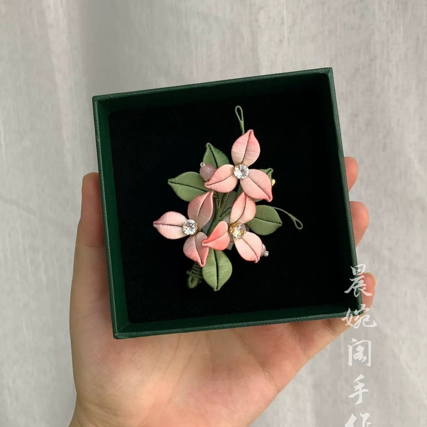 Handmade Chanhua Bougainvillea Hair Comb - Thread Flower Hair Accessory