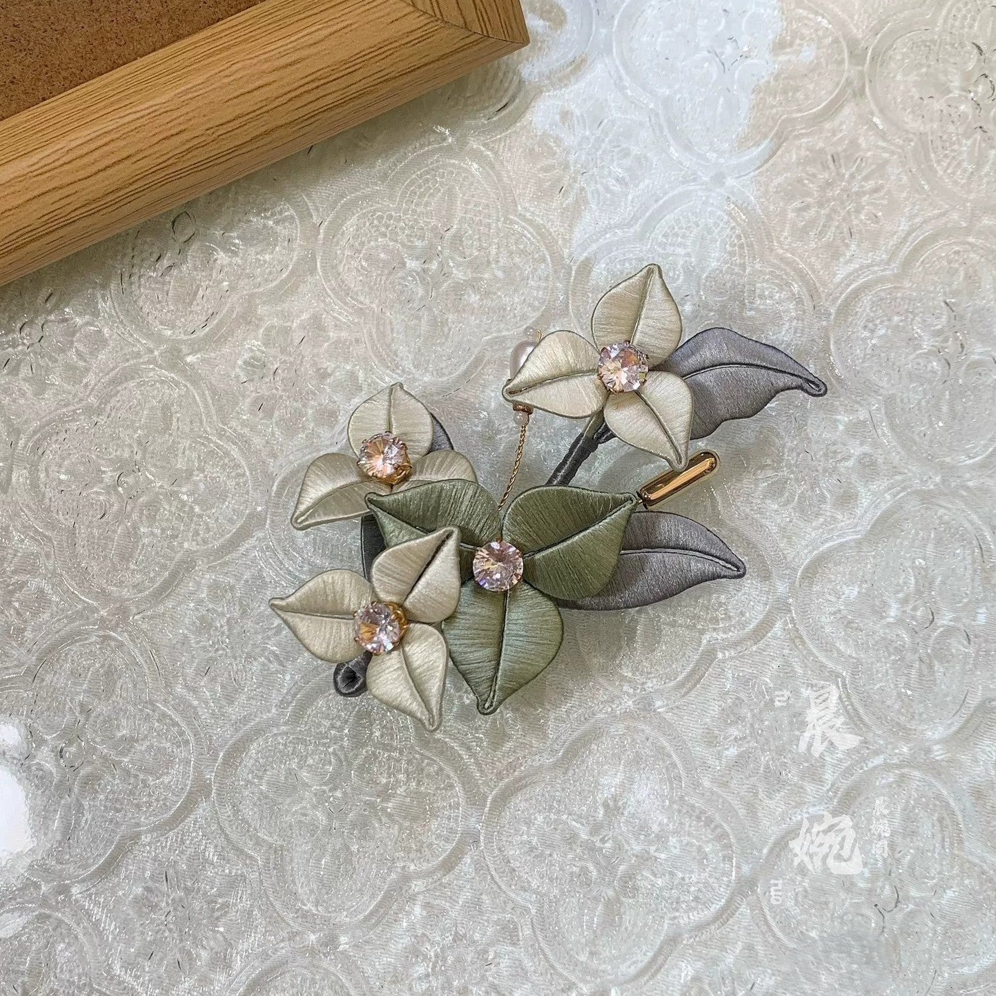 Handmade Chanhua Bougainvillea Brooch - Thread Flower Pin with Crystal Accents