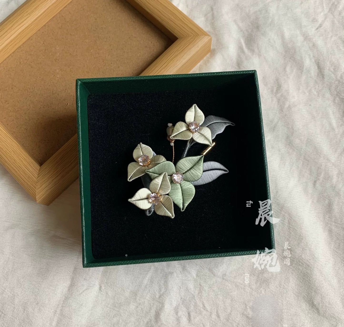 Handmade Chanhua Bougainvillea Brooch - Thread Flower Pin with Crystal Accents