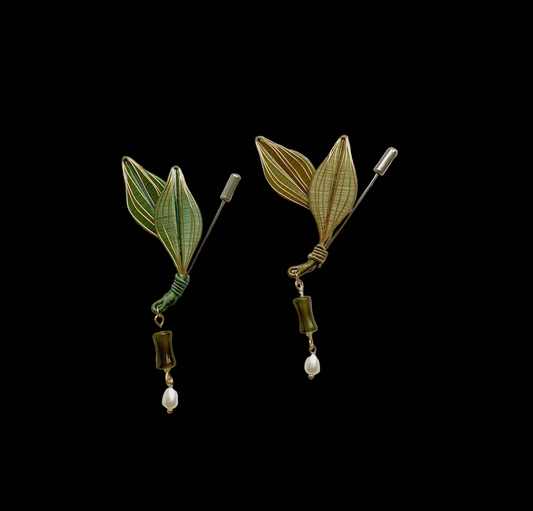 Handmade Chanhua Leaf Brooch - Thread Leaf Pin with Pearl Drop Accent