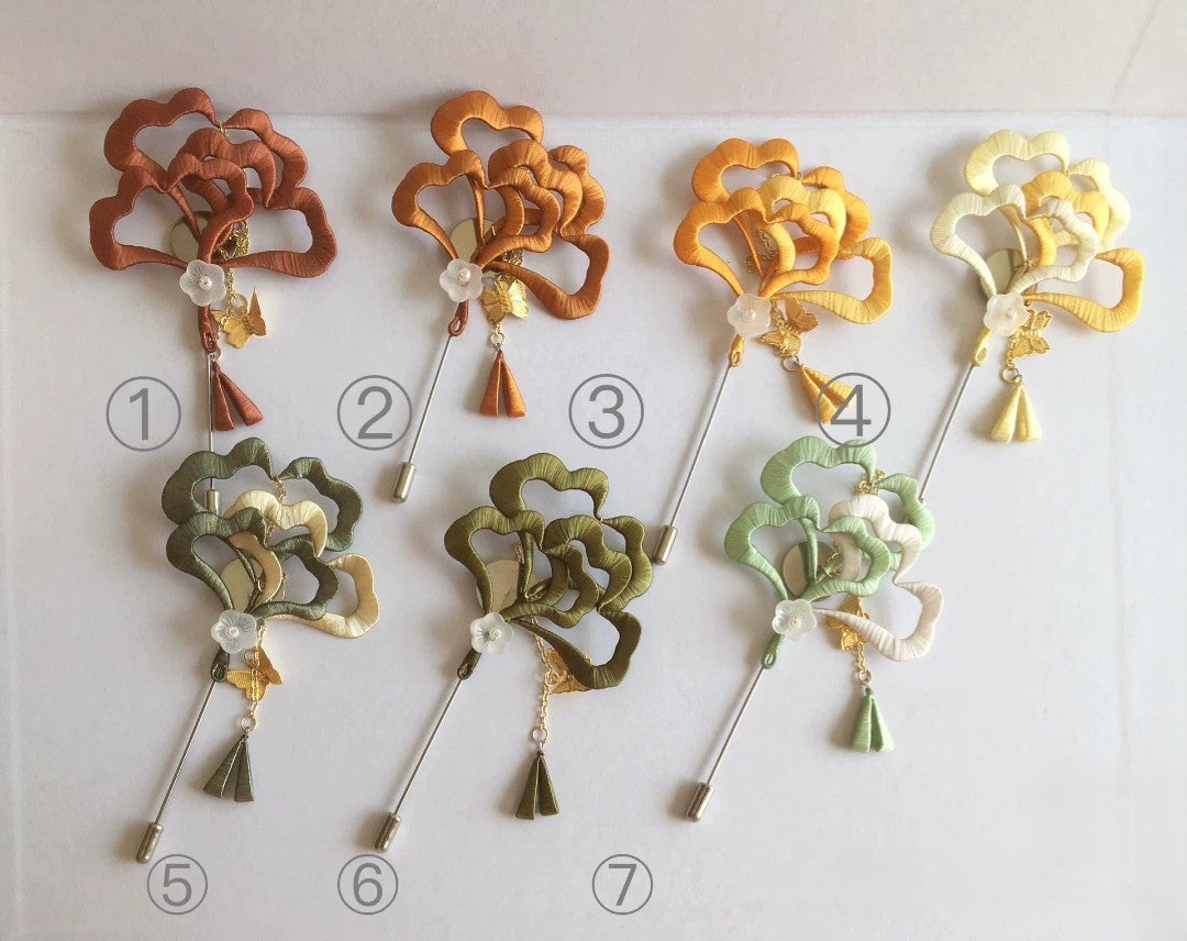 Handmade Chanhua Ginkgo Leaf Brooch - Thread Ginkgo Pin with Gold Accents