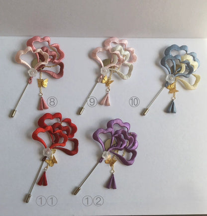 Handmade Chanhua Ginkgo Leaf Brooch - Thread Ginkgo Pin with Gold Accents