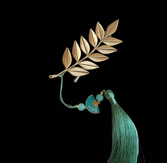 Handmade Chanhua Leaf Branch Brooch with Tassel - Gold Leaf Pin for Women