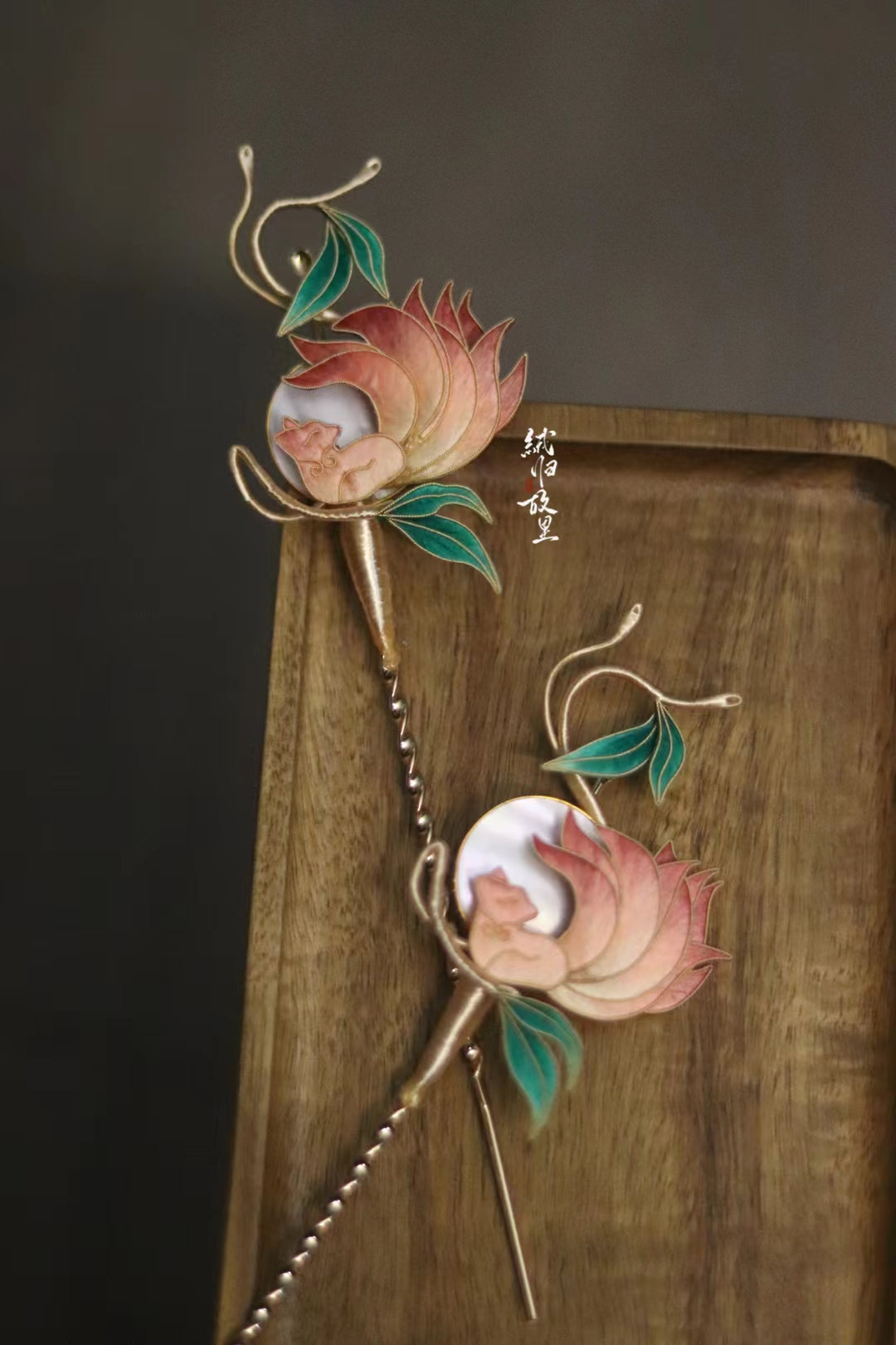 Bespoke Nine-tailed Fox Hairpin - Handmade Ronghua