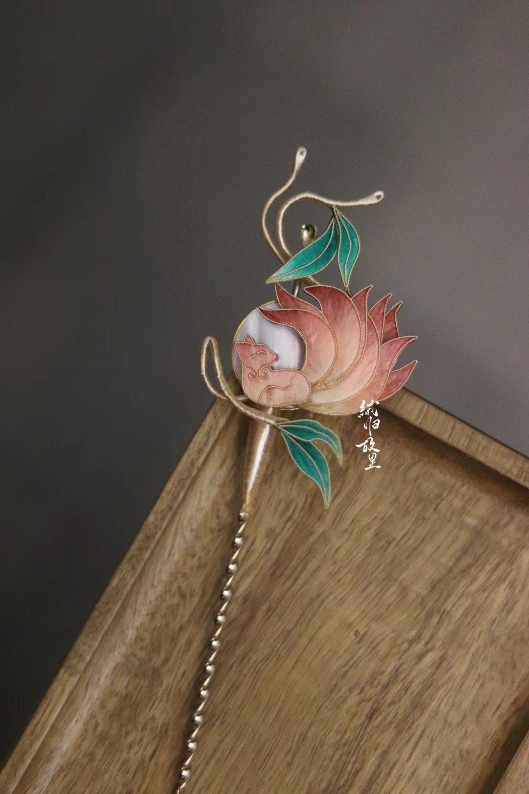 Bespoke Nine-tailed Fox Hairpin - Handmade Ronghua