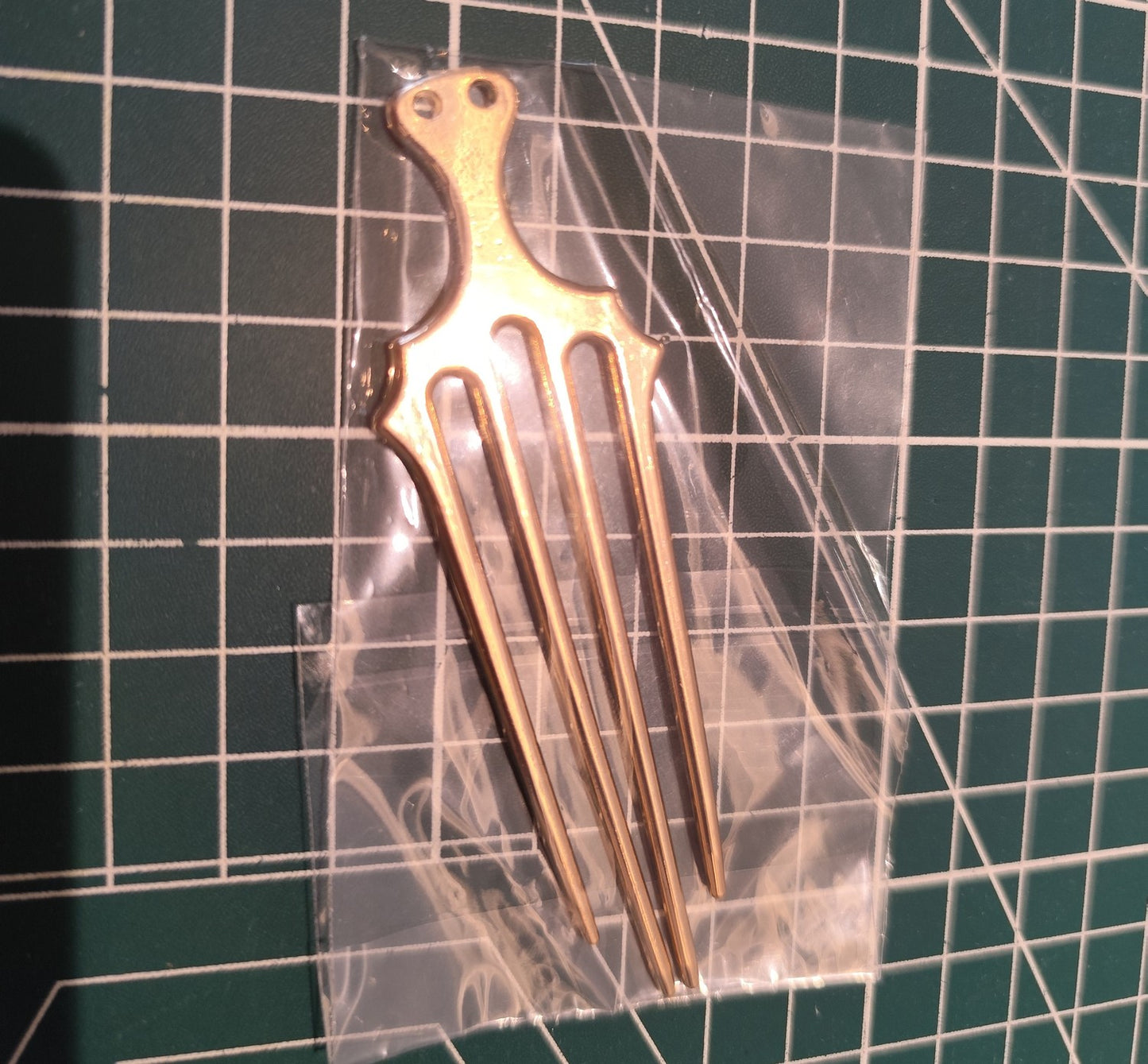 Trident Metal Hair Fork | DIY Hairpin Finding & Vintage Updo Comb