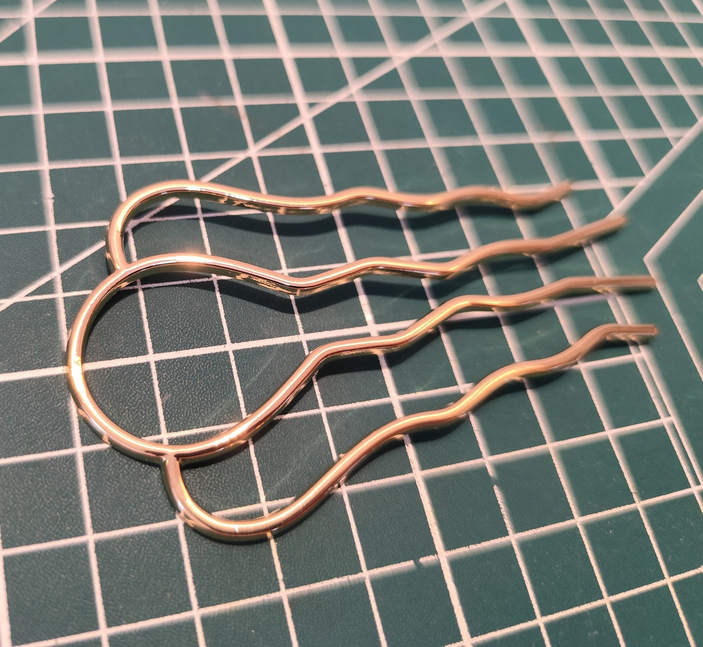 Four-Prong Alloy Hair Pins for DIY Hairstyles