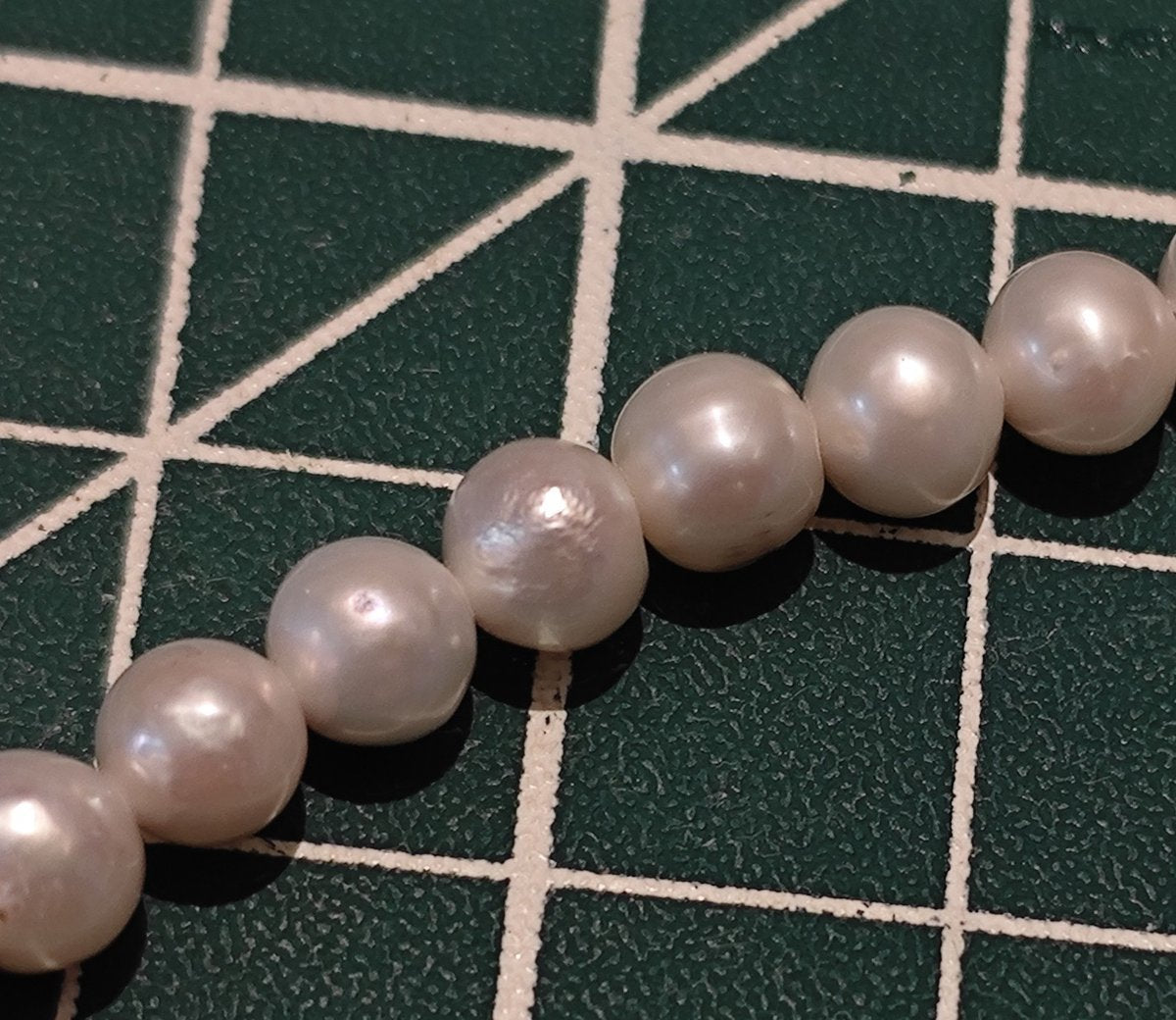Natural Freshwater Pearl Strand, 4.5mm Round Beads, 39.5cm