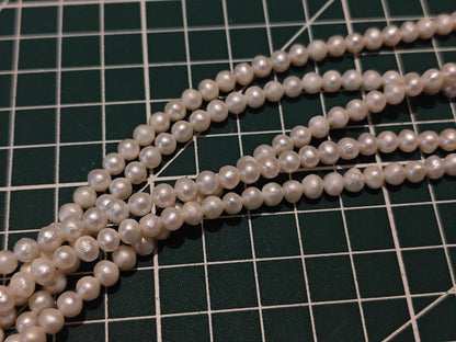 Matte Natural Freshwater Pearl Strand, 4.5mm Beads, 39cm