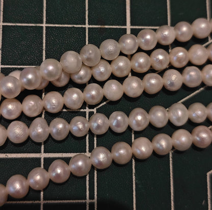 Matte Natural Freshwater Pearl Strand, 4.5mm Beads, 39cm