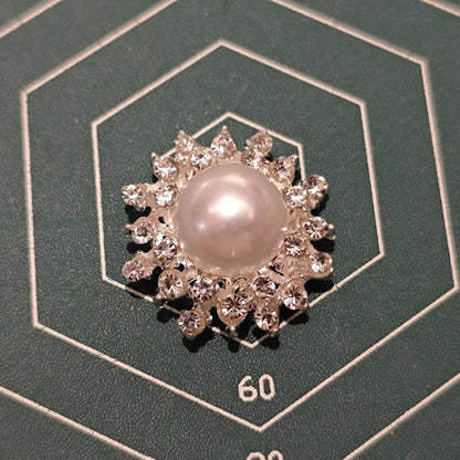 MF003  28mm Large Metal Flower Center Embellishment - Pearl & Rhinestone Charm for DIY Bridal, Chanhua & Statement Jewelry