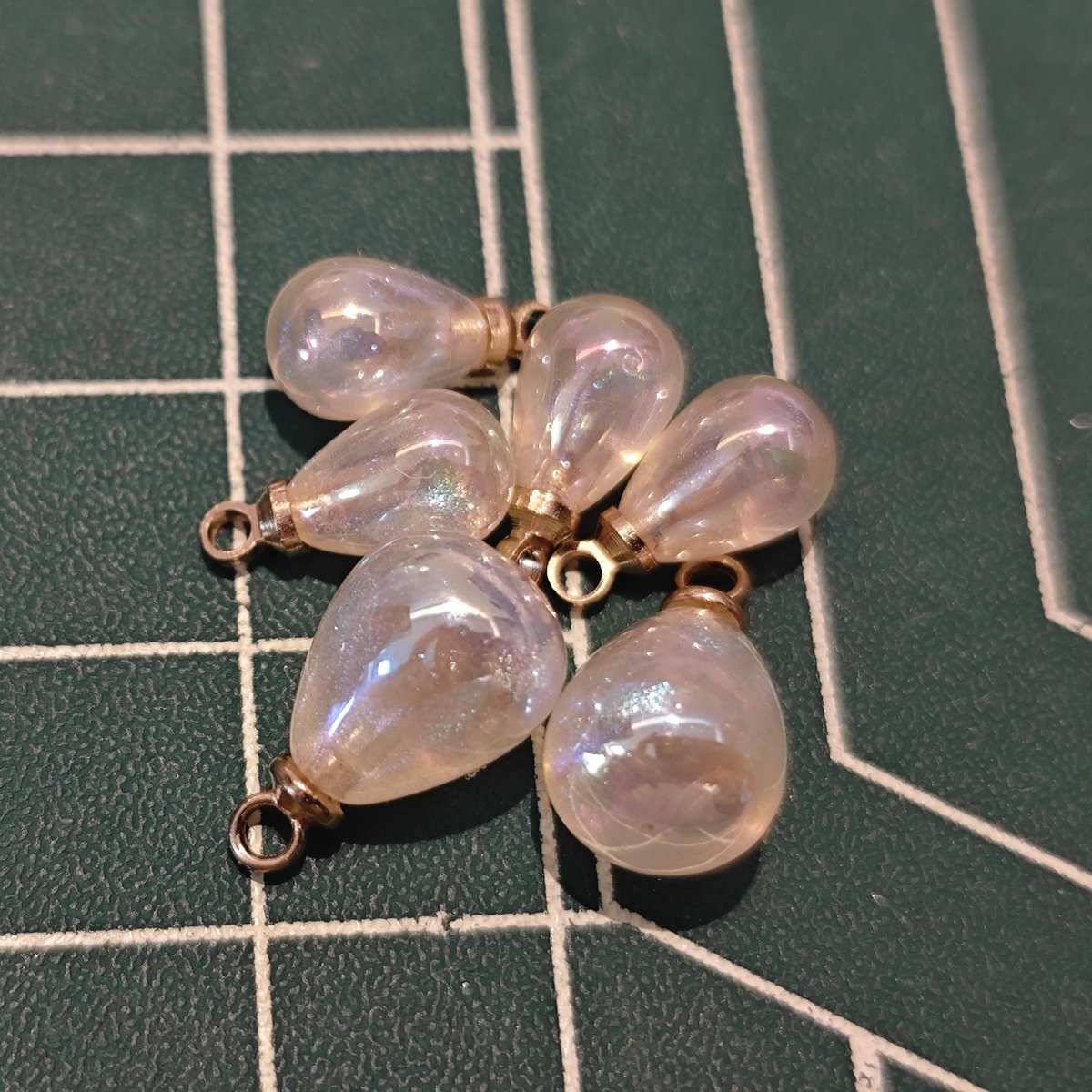 10 Pieces HB007(B) Starry Candy Teardrop Charms – Colorful ABS Pendants for DIY Jewelry, Ronghua & Chanhua