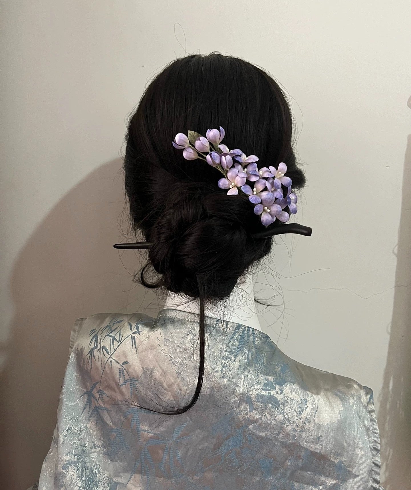 Handcrafted Mulberry Silk Ronghua Lilac Flower Hairpin