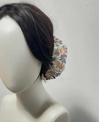 Handcrafted Mulberry Silk Ronghua Hydrangea & Baby's Breath Hairpin