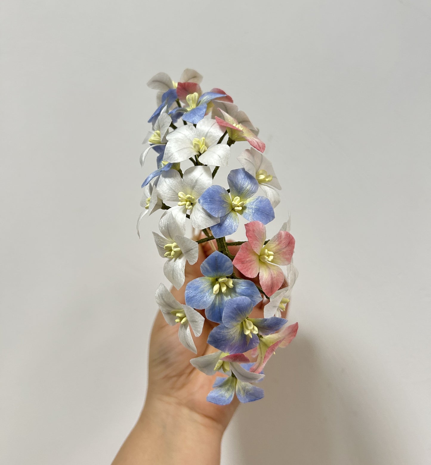 Handcrafted Mulberry Silk Ronghua Hydrangea & Baby's Breath Hairpin