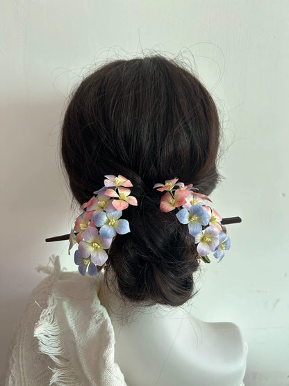 Handcrafted Silk Ronghua Hairpin - Blue & Pink Hydrangea Flower Hairpin (Pair)