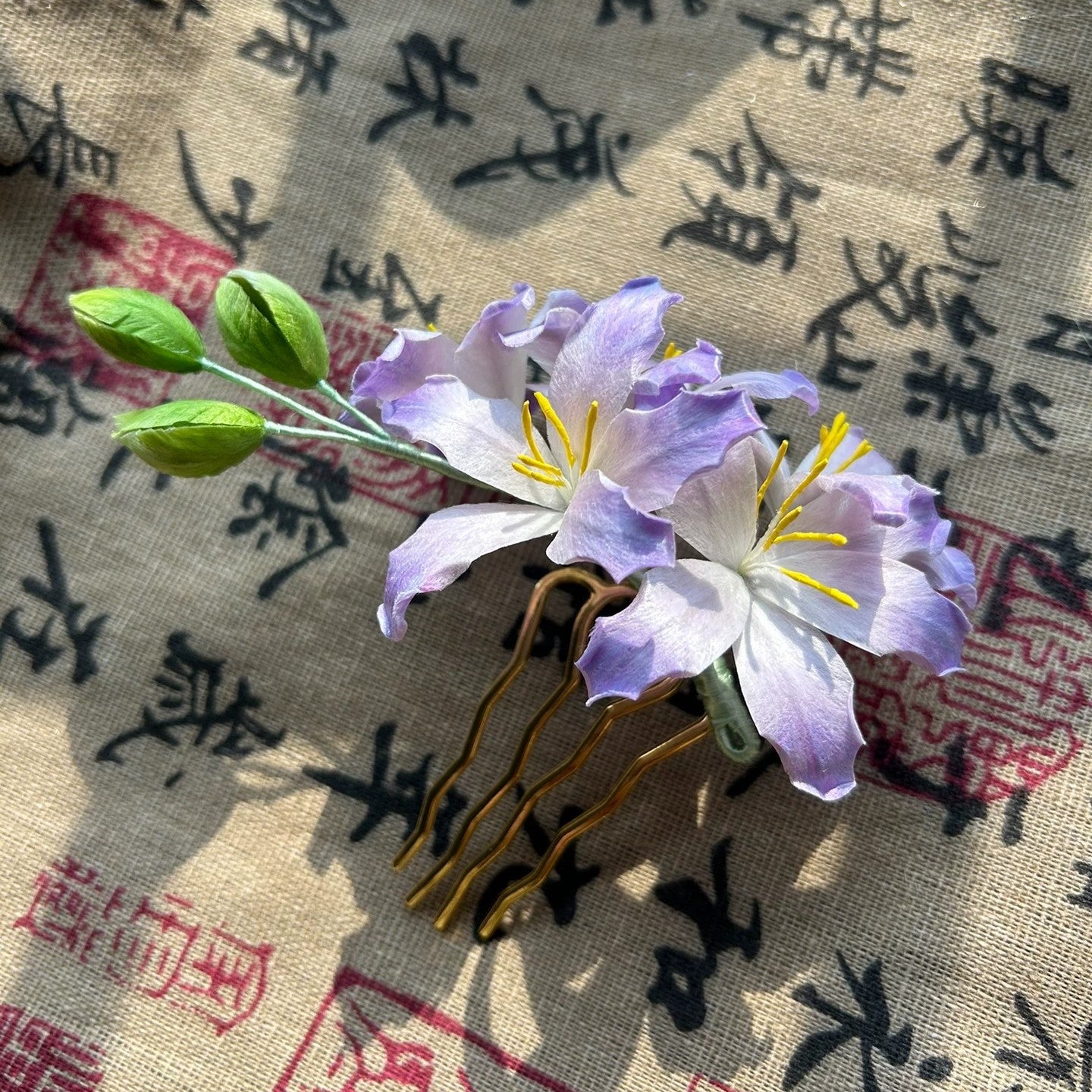 Handmade Ronghua Purple Bauhinia Flower Hair Comb in Natural Silk Thread
