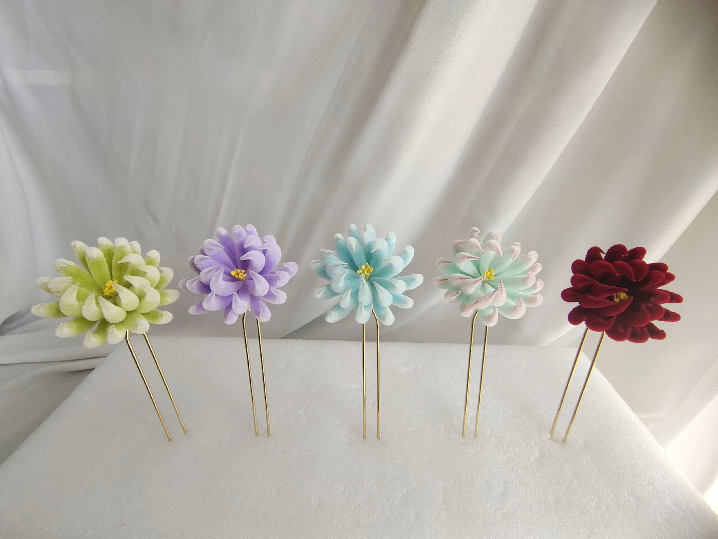 Handmade Ronghua Chrysanthemum Hairpin | Pure Mulberry Silk Velvet Flower for Hanfu & Wedding