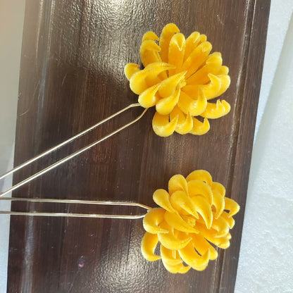 Handmade Ronghua Chrysanthemum Hairpin | Pure Mulberry Silk Velvet Flower for Hanfu & Wedding