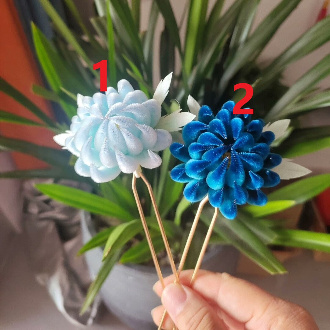 Handmade Ronghua Blue Chrysanthemum U-Shaped Hair Pin | Mulberry Silk Velvet Flower Hairpin